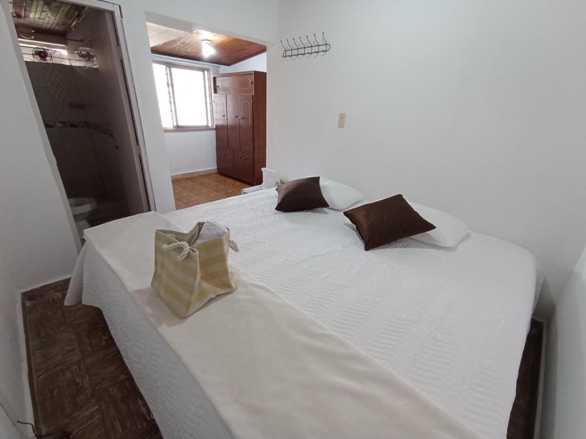 Komodo Alojamiento- Hostal Autoservicio - Ubicado Muy Cerca Al Centro Historico -Habitaciones Con Bano Privado, Wifi , Cama 2X2 Popayan Extérieur photo